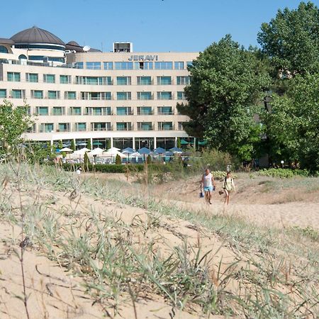 Jeravi Beach Hotel Солнечный берег Экстерьер фото